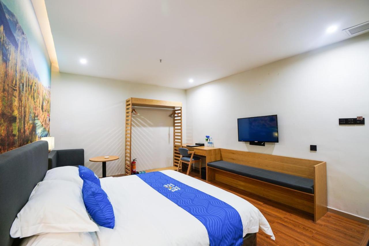 轻住悦享酒店 （白云国际机场人和地铁站店） 广州 外观 照片